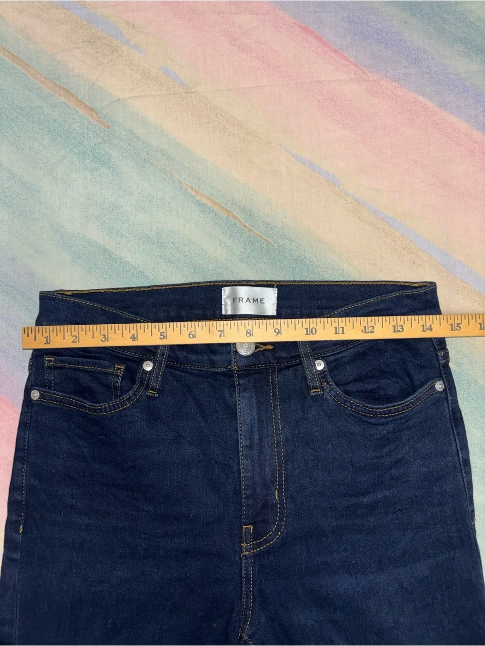 FRAME The Pixie Icon Jeans in Rinse Blue Mid Rise Flare Wide Leg Size 28